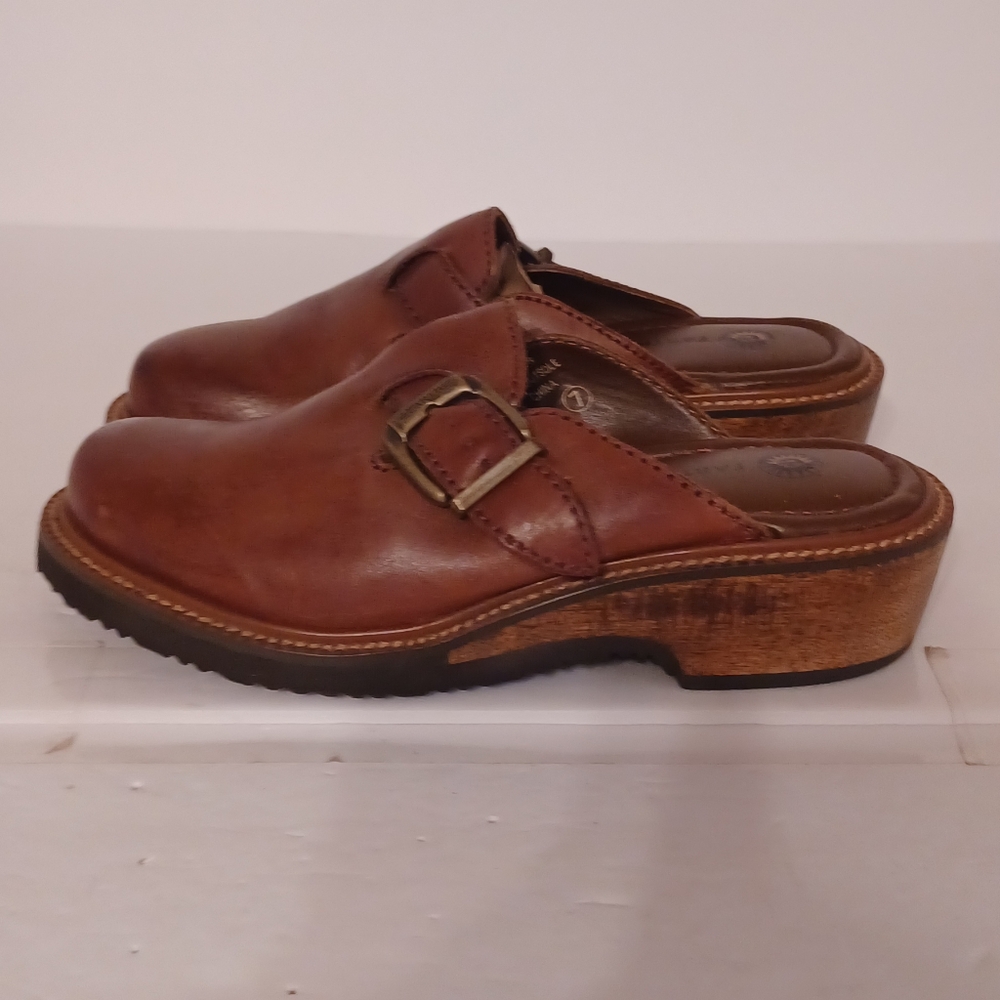 Brown Leather Mules with Buckle